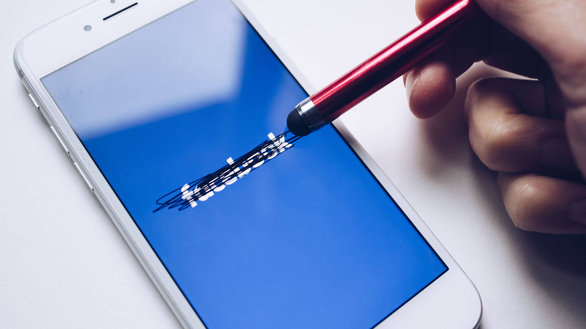 Featured image for “Back-up Your Facebook Memories With One Click.”